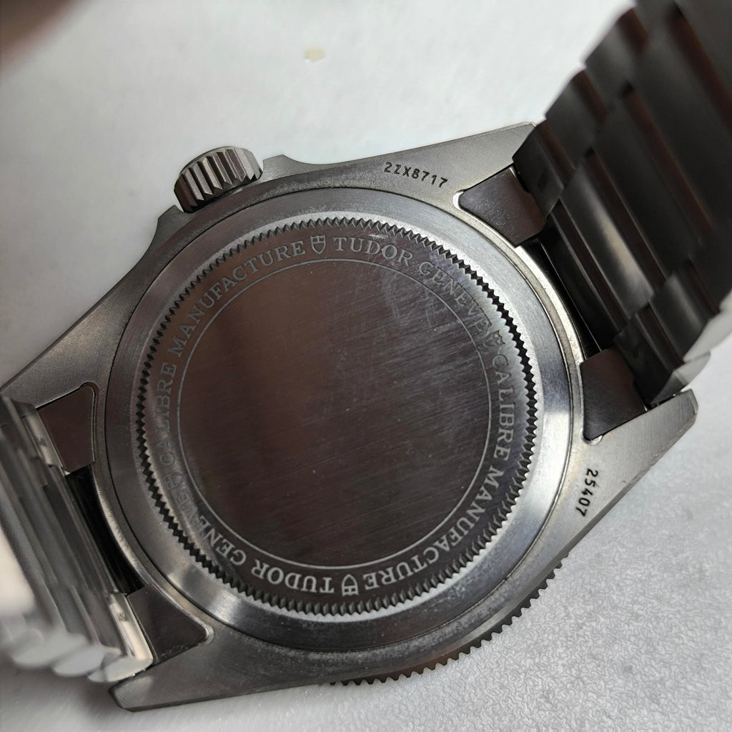Tudor Leading Subtype 39 39 millimeters m25407n-0001