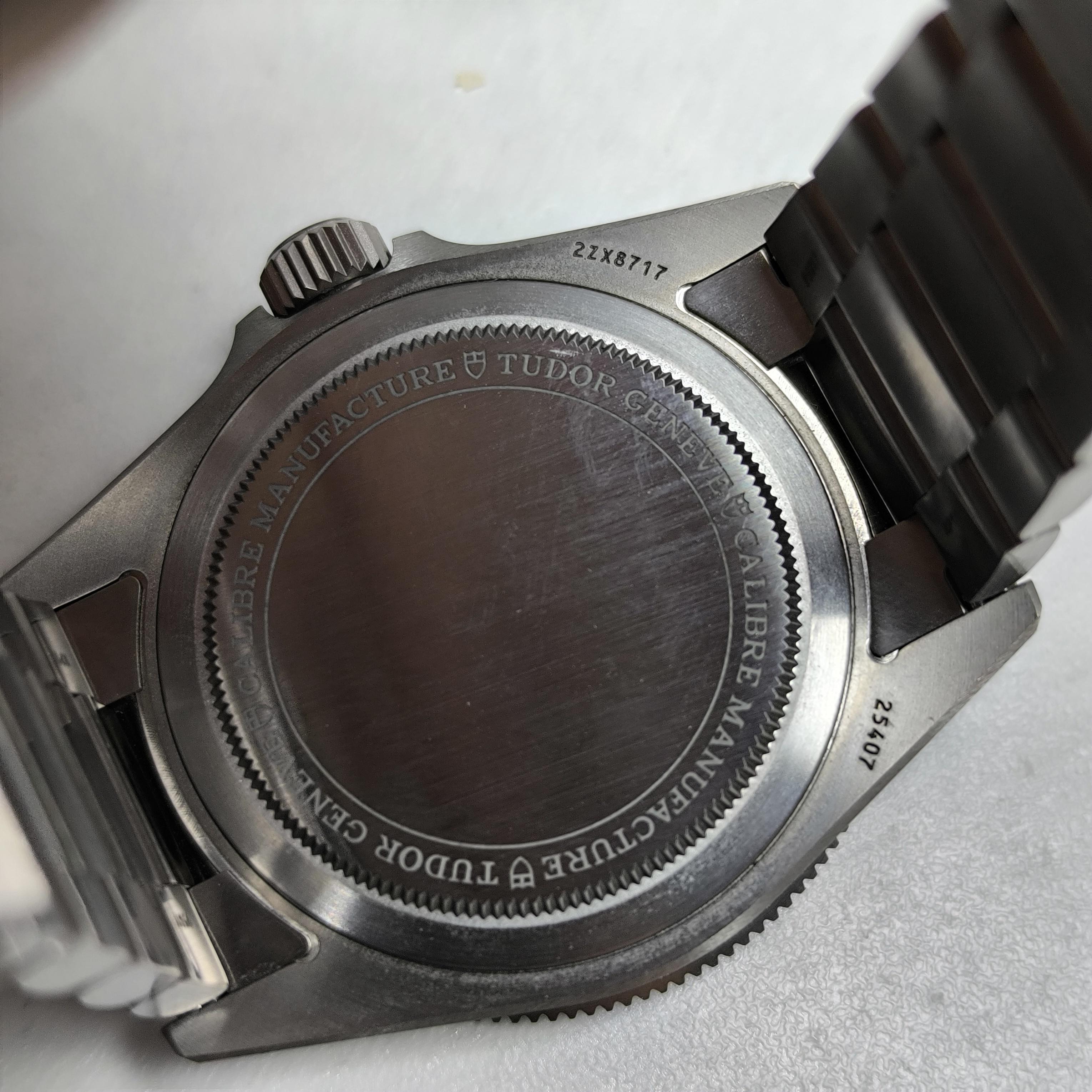 Tudor Leading Subtype 39 39 millimeters m25407n-0001