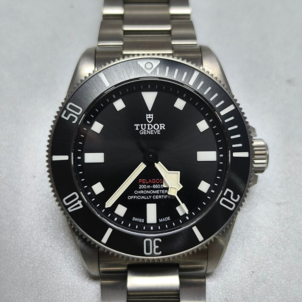 Tudor Leading Subtype 39 39 millimeters m25407n-0001