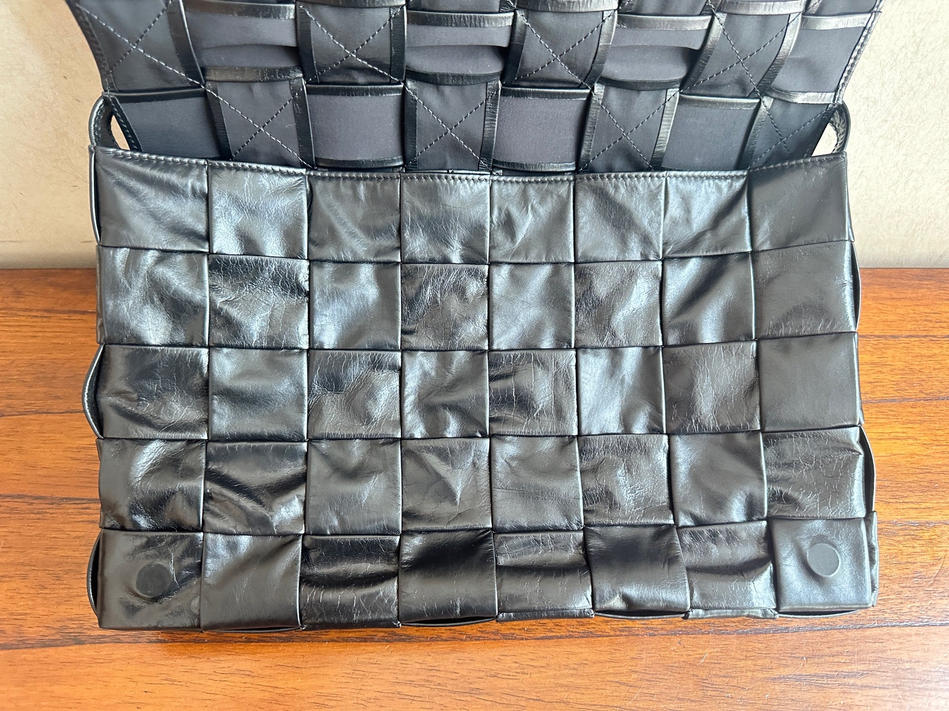 Bottega Veneta Black