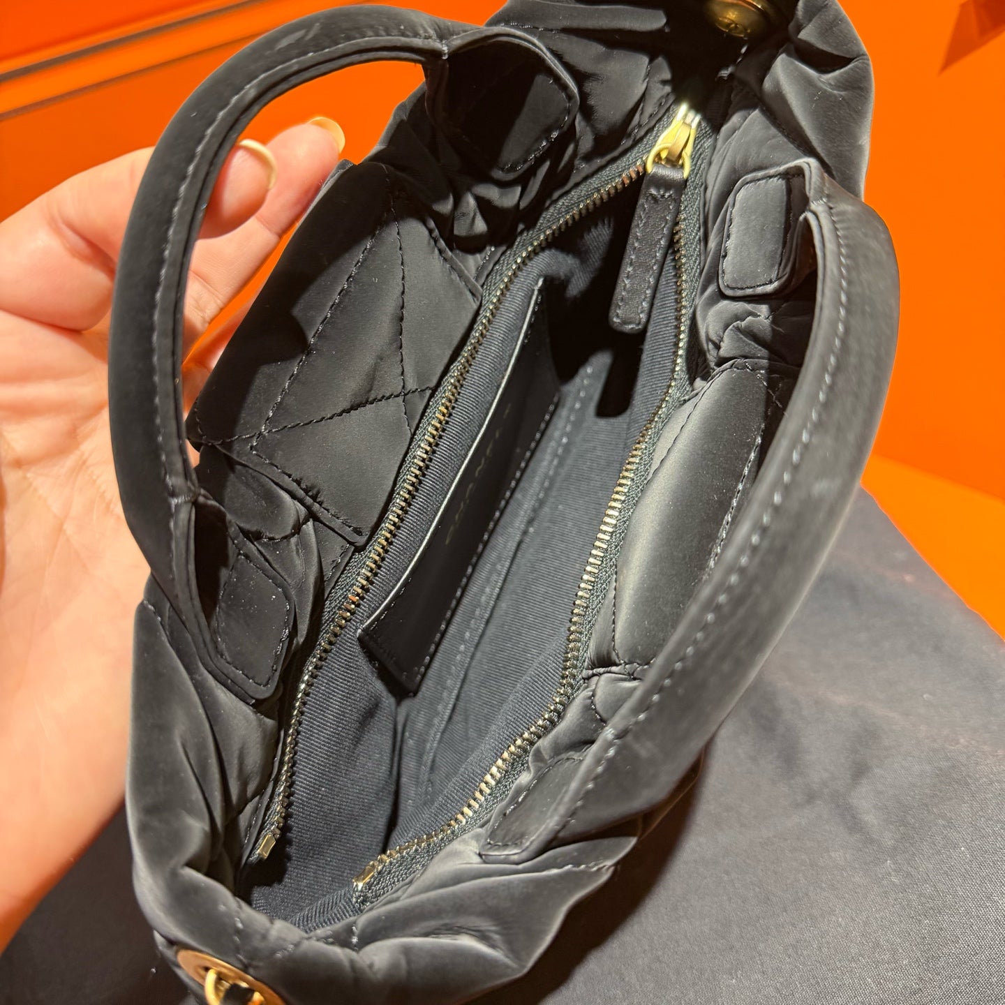 Chanel Mini Bow Handbag Crossbody 18 x 26 x 5cm