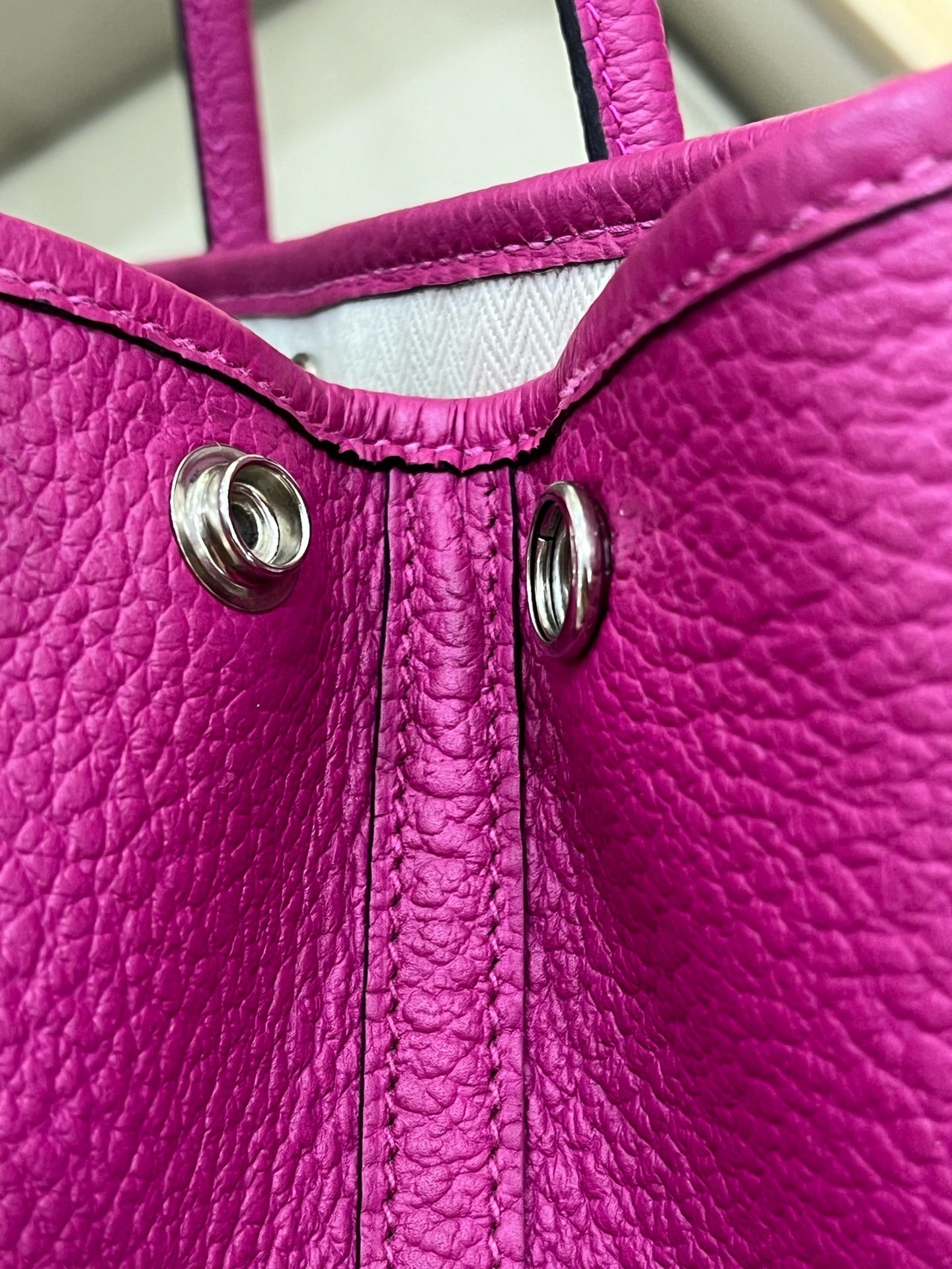 Hermes 915744