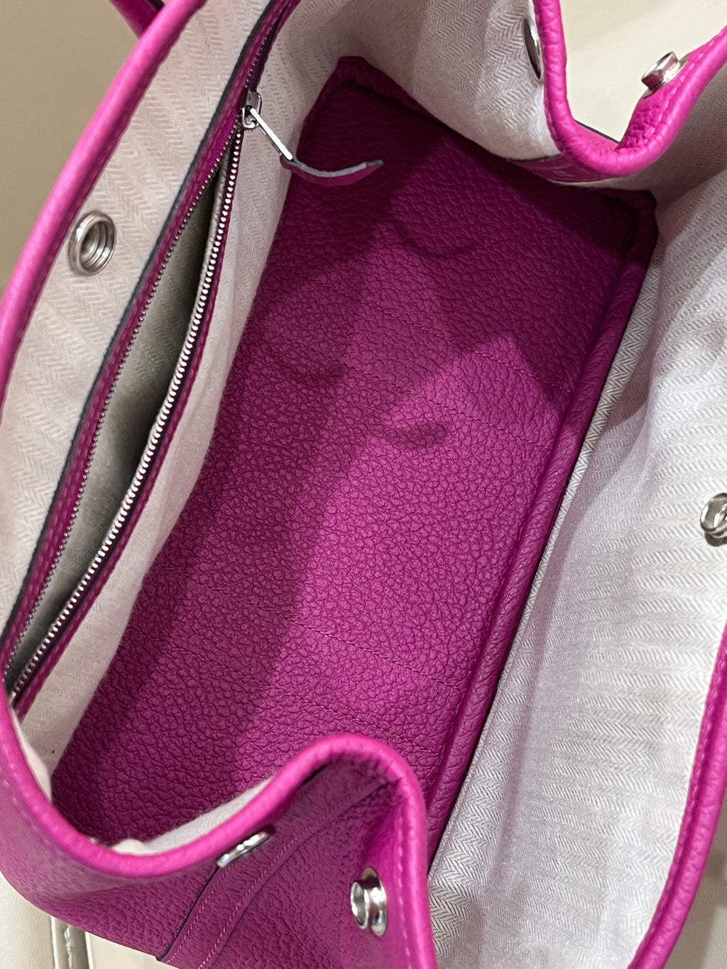 Hermes 915744