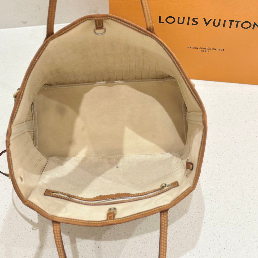 Louis Vuitton Beige