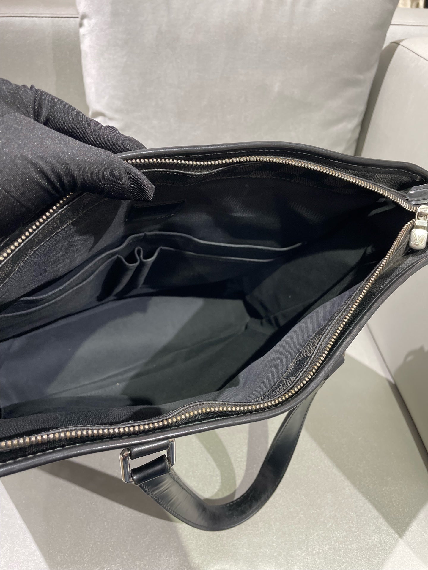 Louis Vuitton Shoulder Bag N41259
