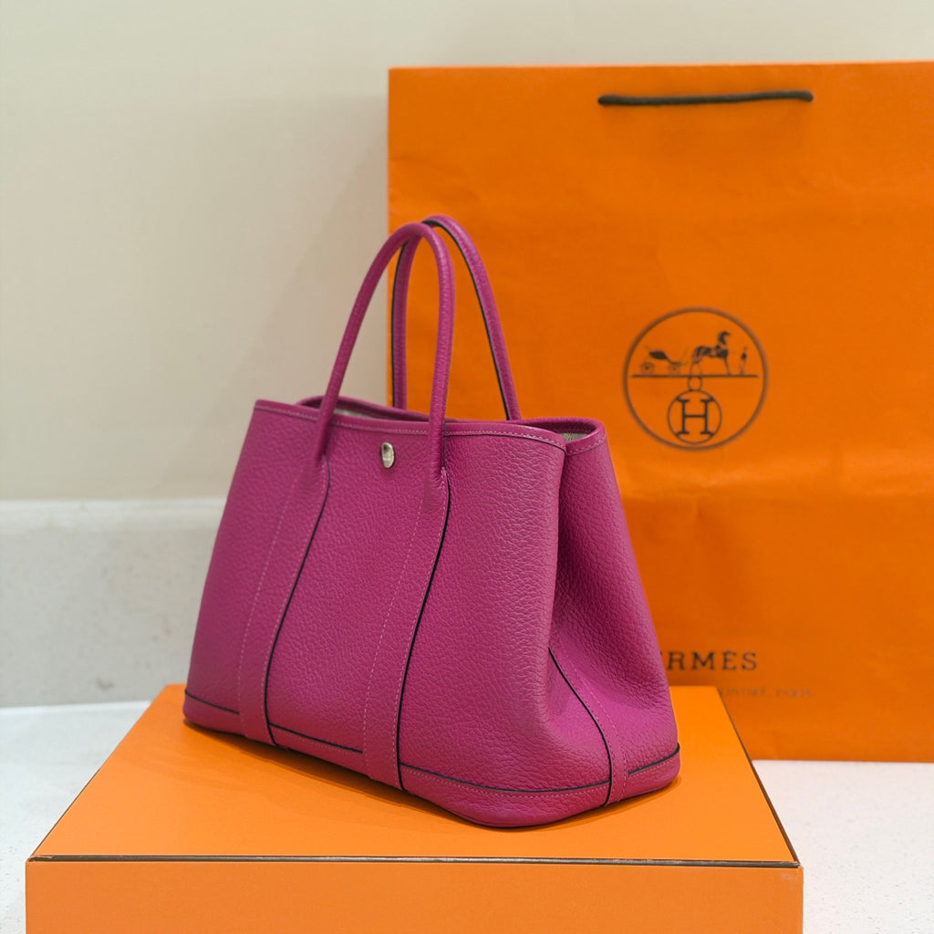 Hermes 915744