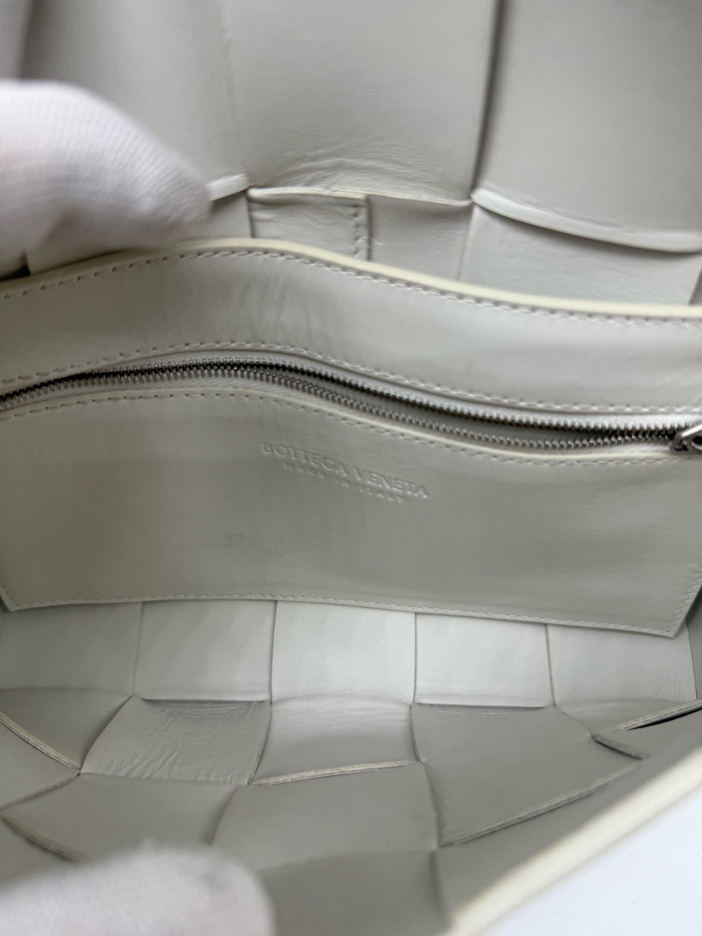 Bottega Veneta White Shoulder Bag