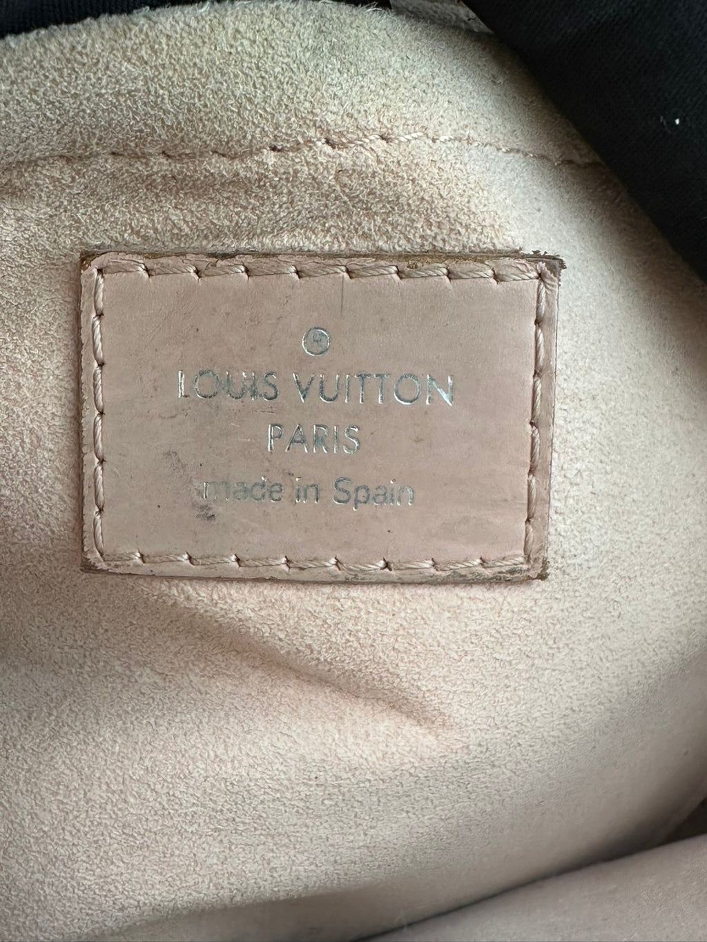 Louis Vuitton Lou Leather Pink Shoulder Bag