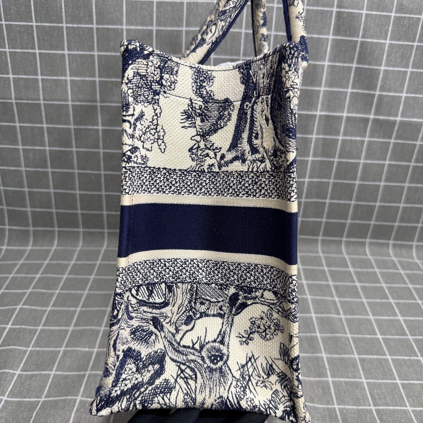 Dior Blue M1296ZRGO_M928