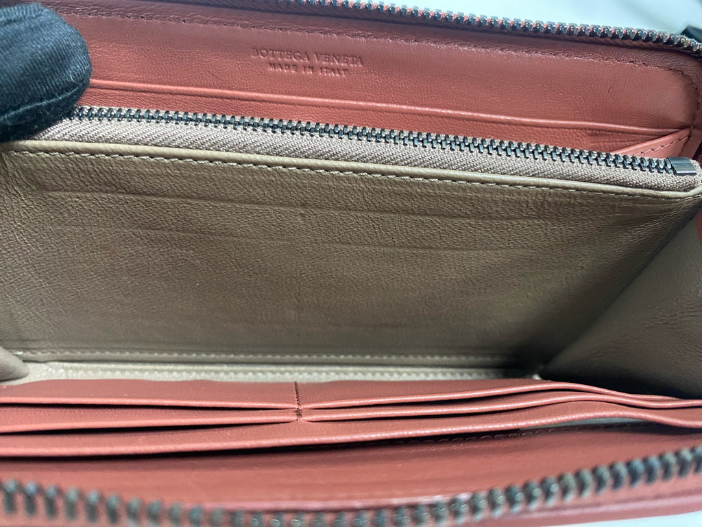 Bottega Veneta Leather Brown Clutch