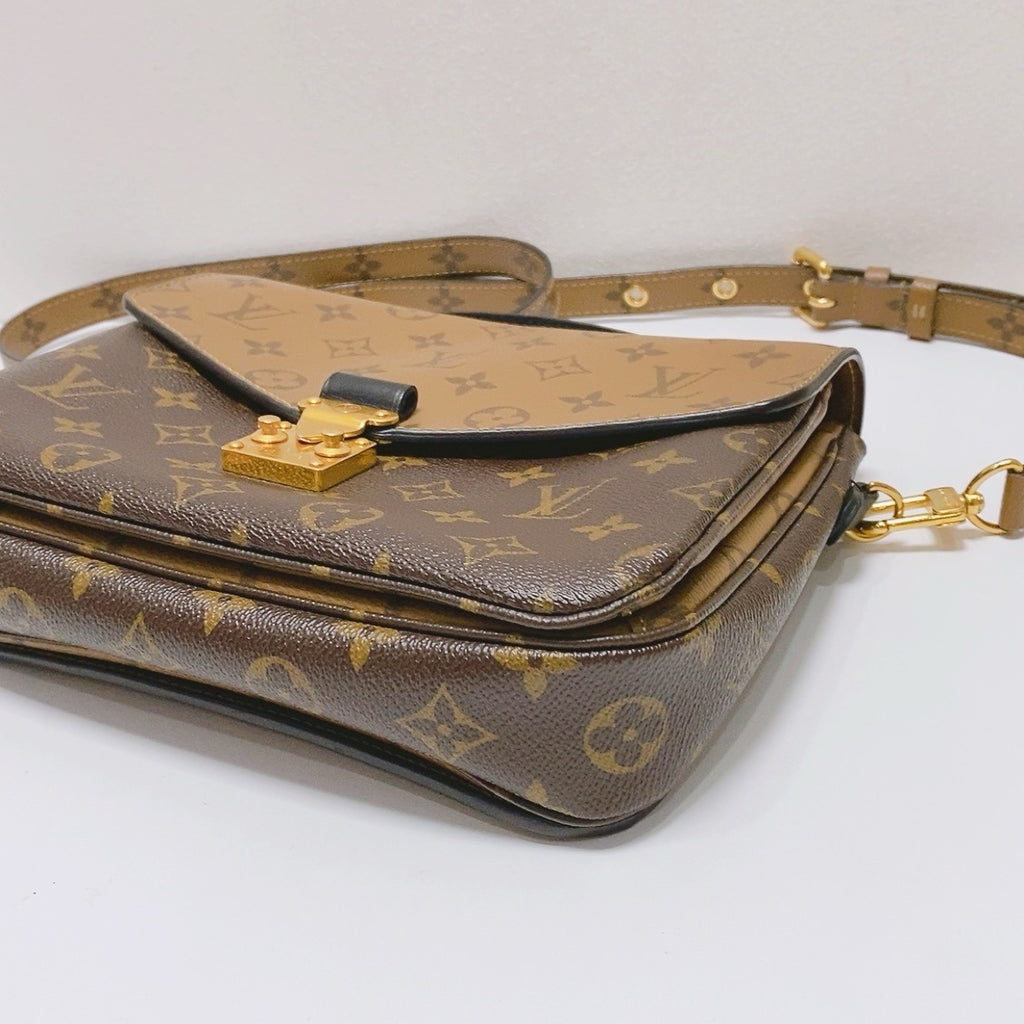 Louis Vuitton Crossbody