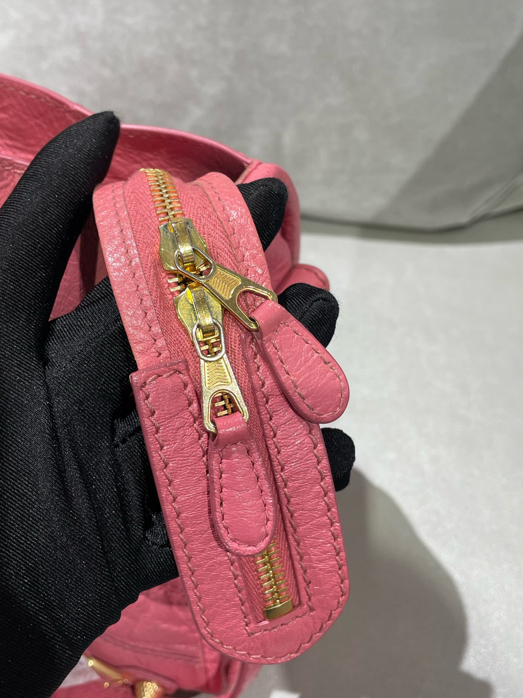 Balenciaga Pink Shoulder Bag 281770-D94JG-5660
