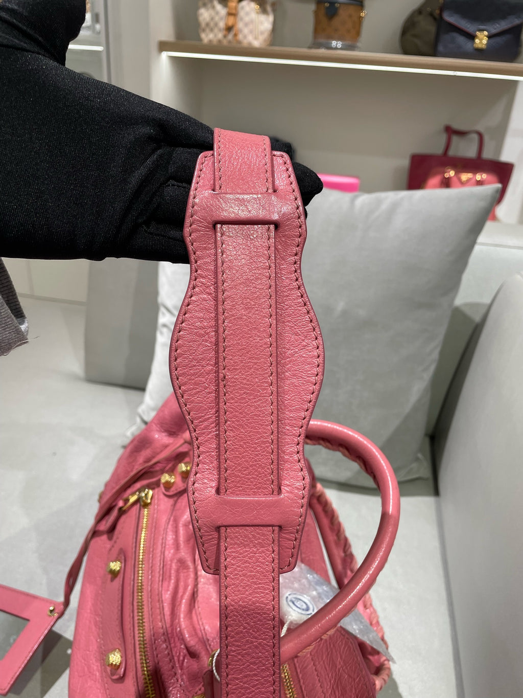 Balenciaga Pink Shoulder Bag 281770-D94JG-5660