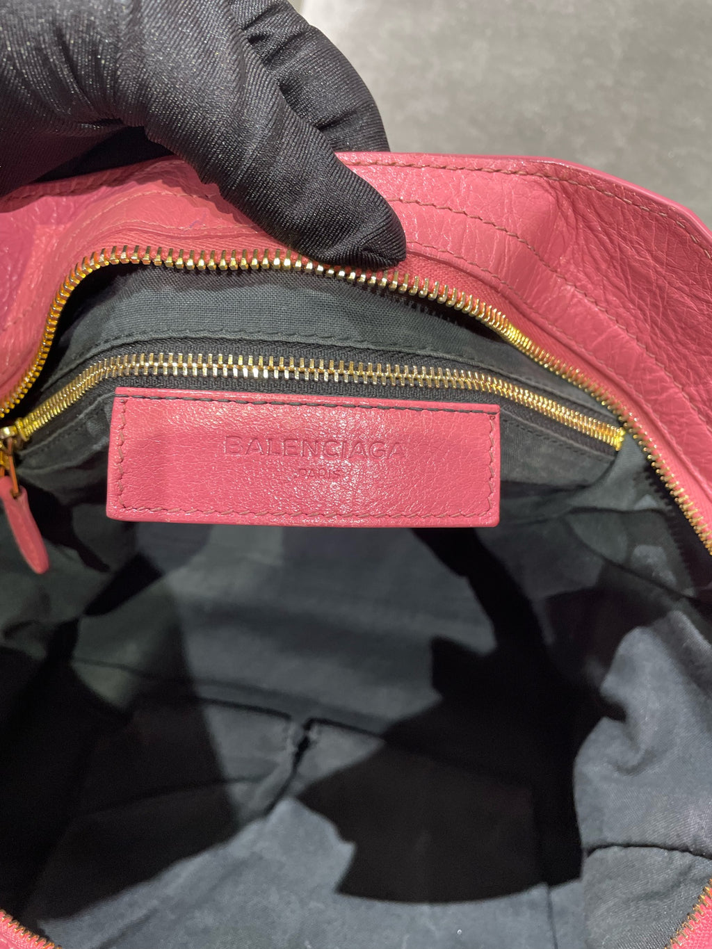 Balenciaga Pink Shoulder Bag 281770-D94JG-5660