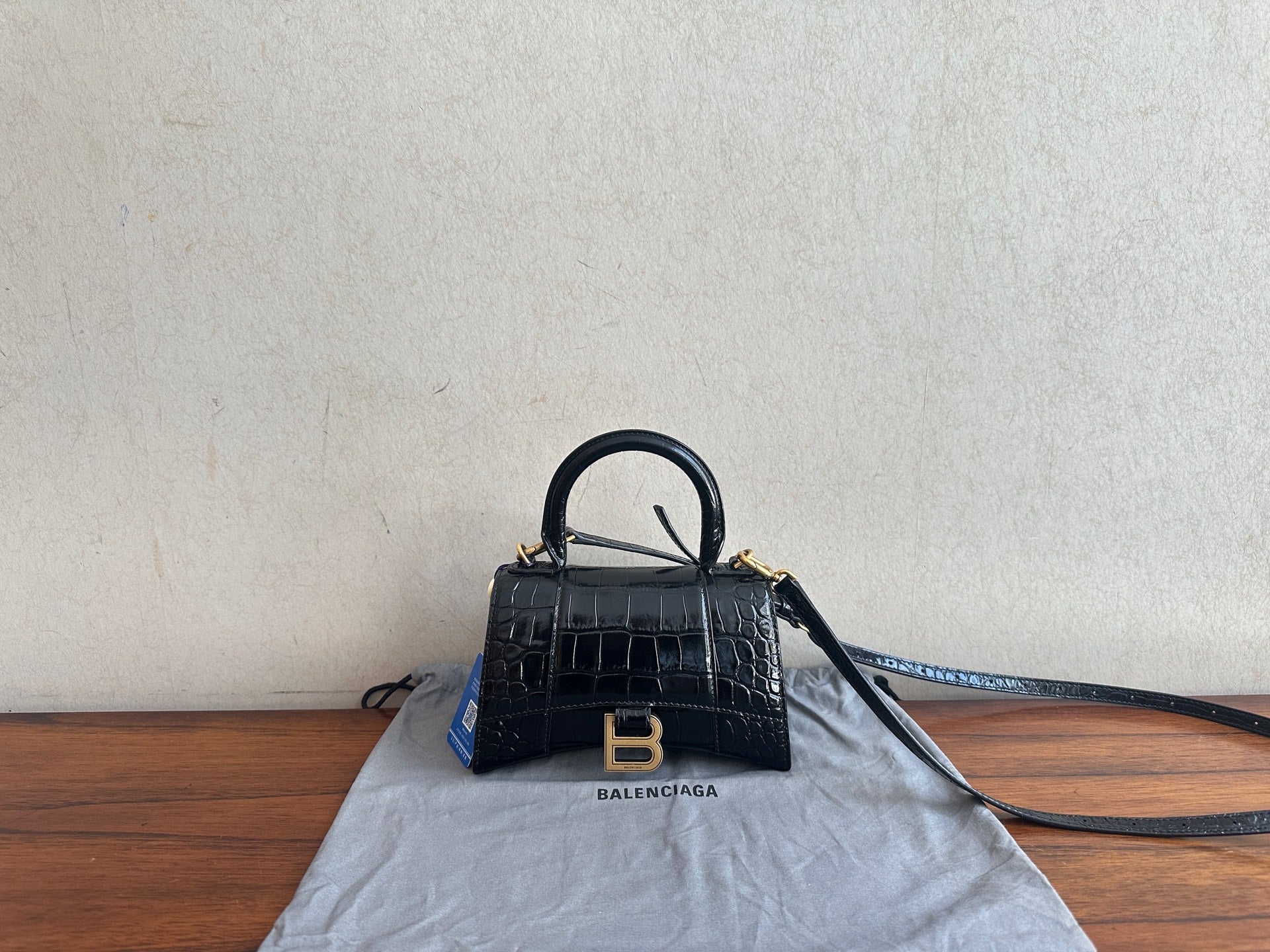 Balenciaga HOURGLASS 5928331LRGM1000