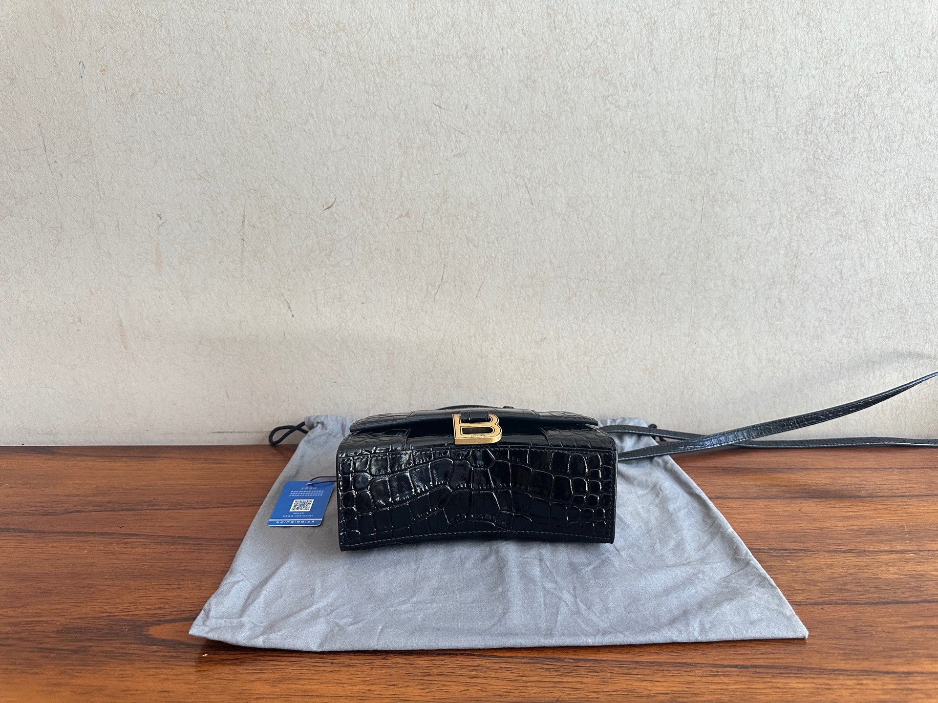 Balenciaga HOURGLASS 5928331LRGM1000