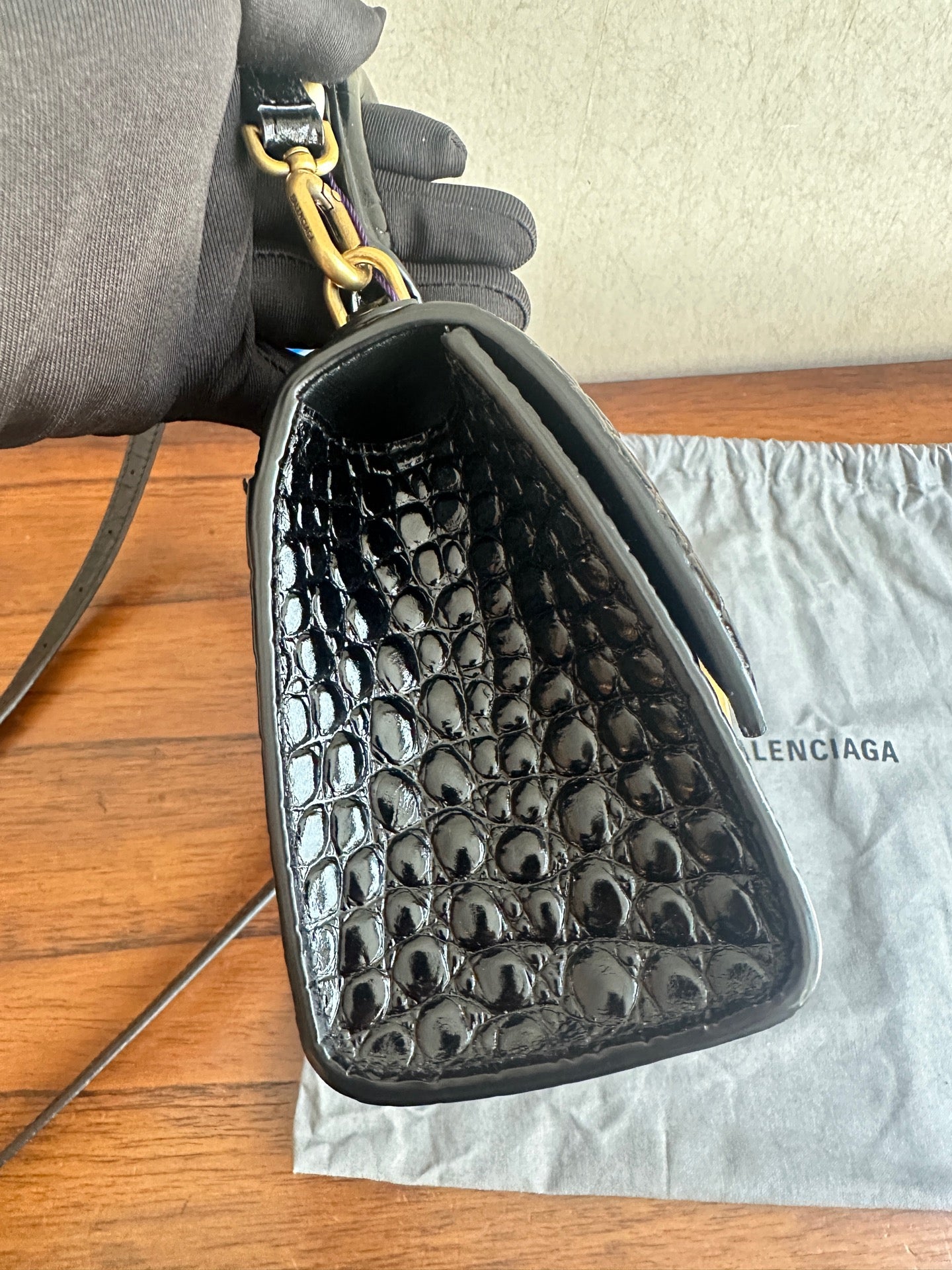 Balenciaga HOURGLASS 5928331LRGM1000
