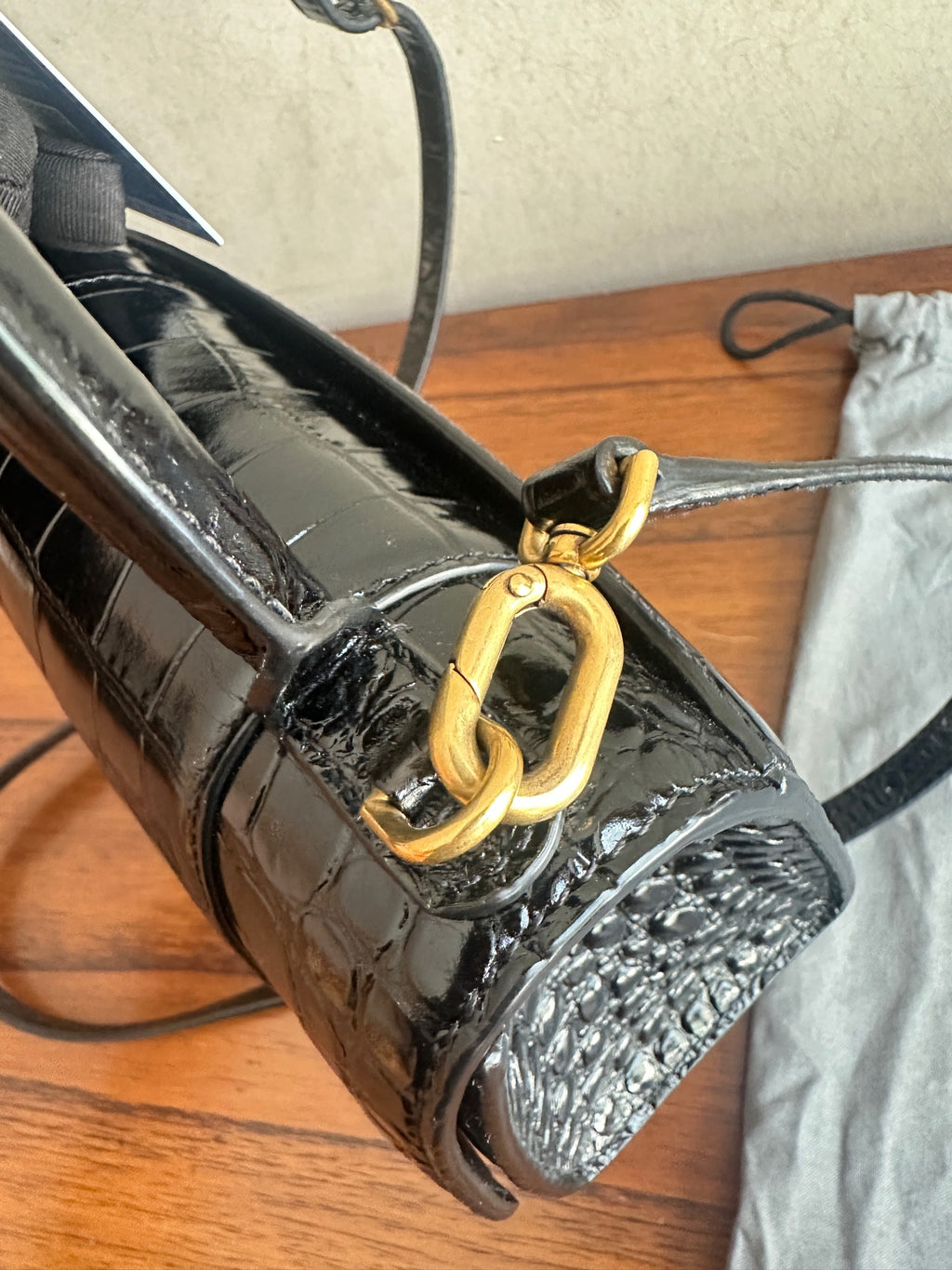 Balenciaga HOURGLASS 5928331LRGM1000