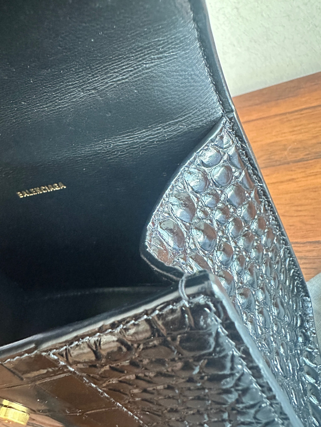 Balenciaga HOURGLASS 5928331LRGM1000