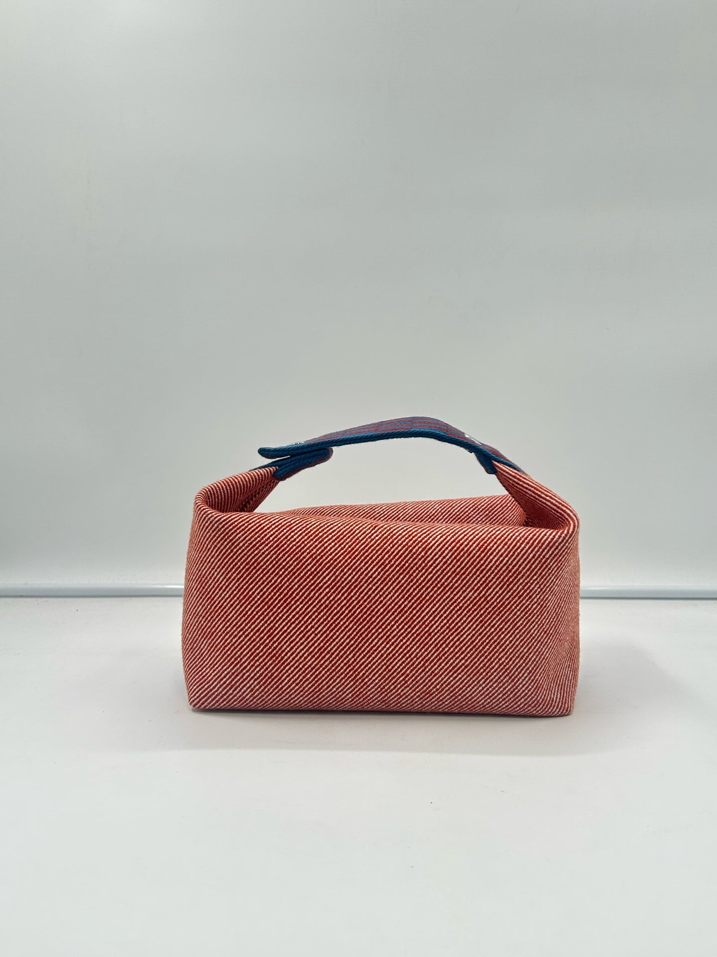 Hermes Canvas