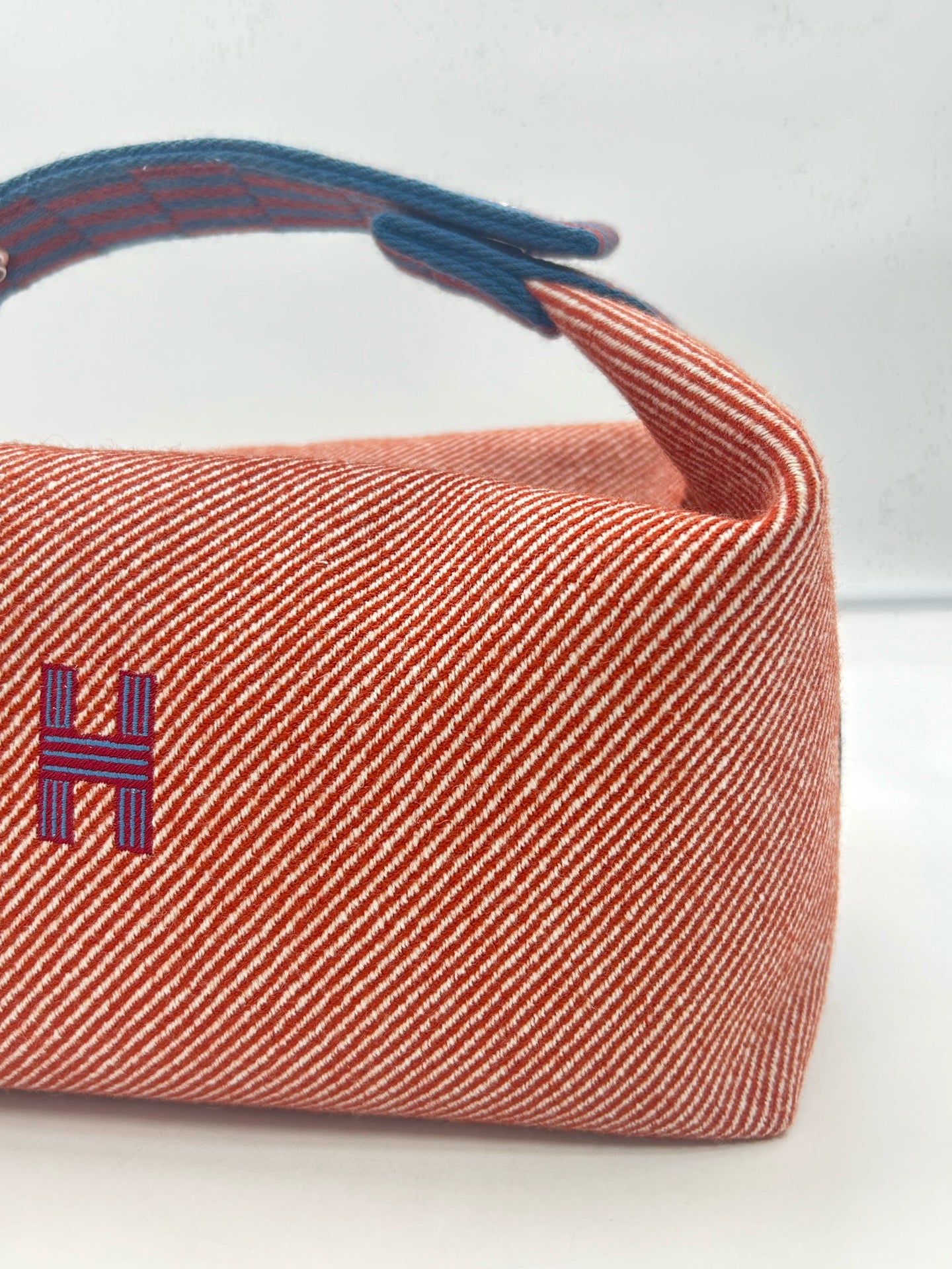 Hermes Canvas
