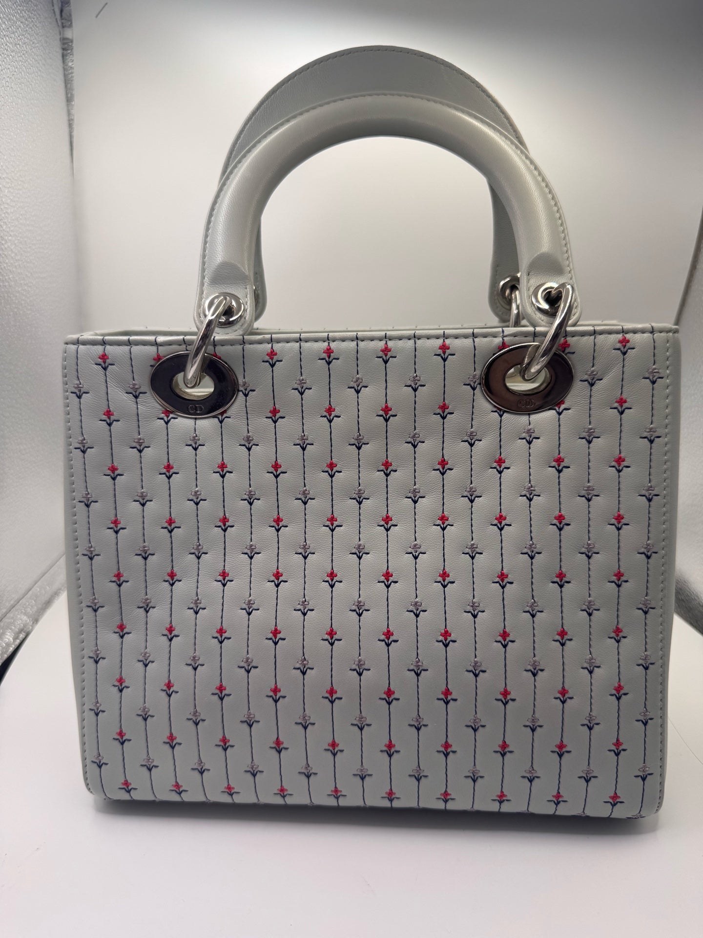 Dior White