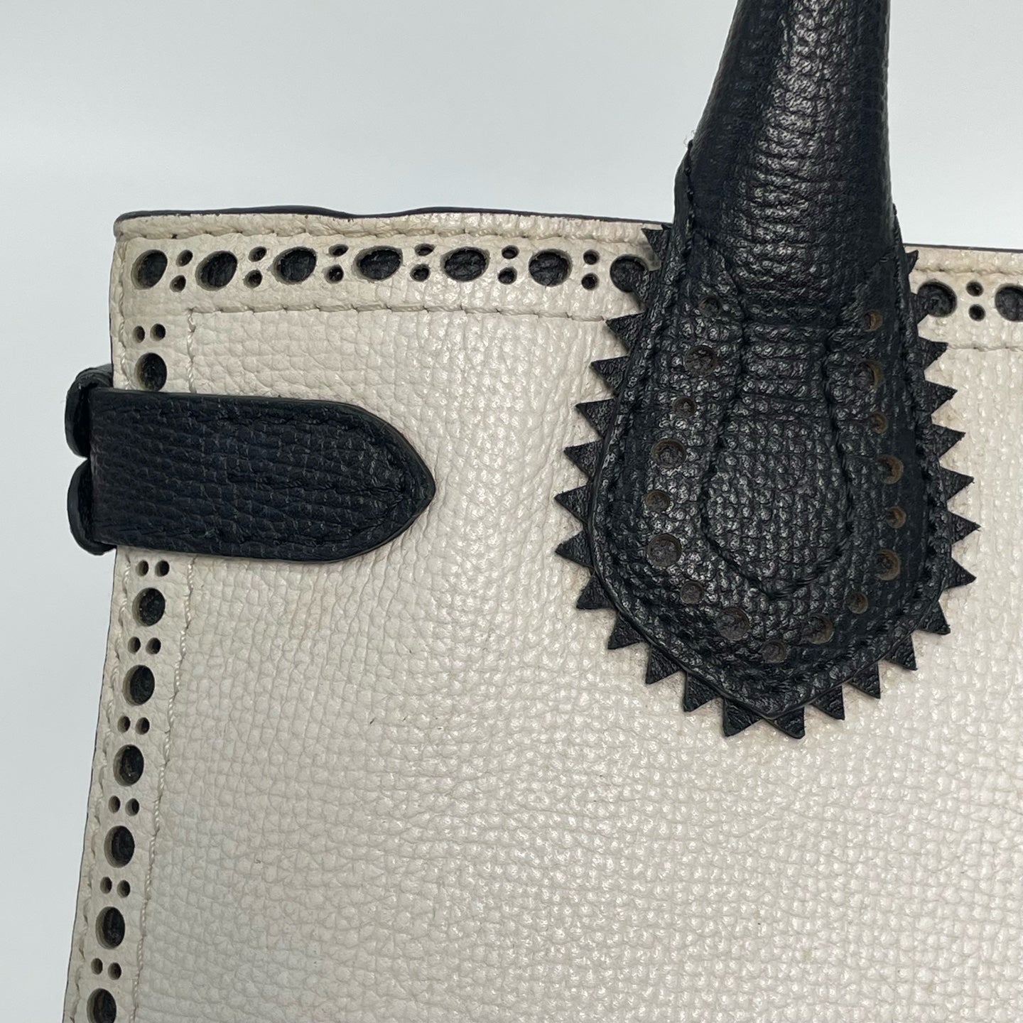 Burberry 40685061