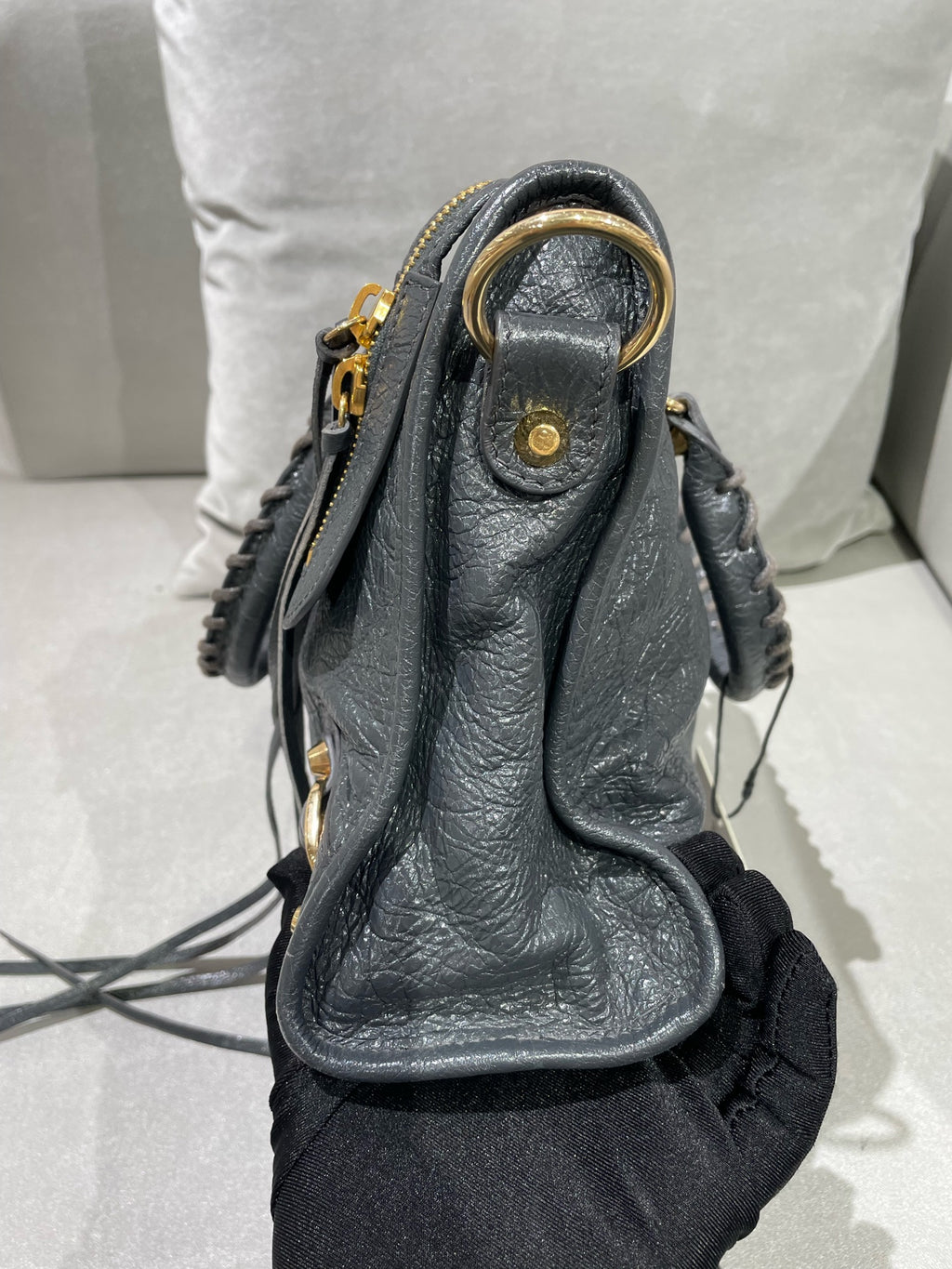 Balenciaga Gray 431621-D94JG-1160