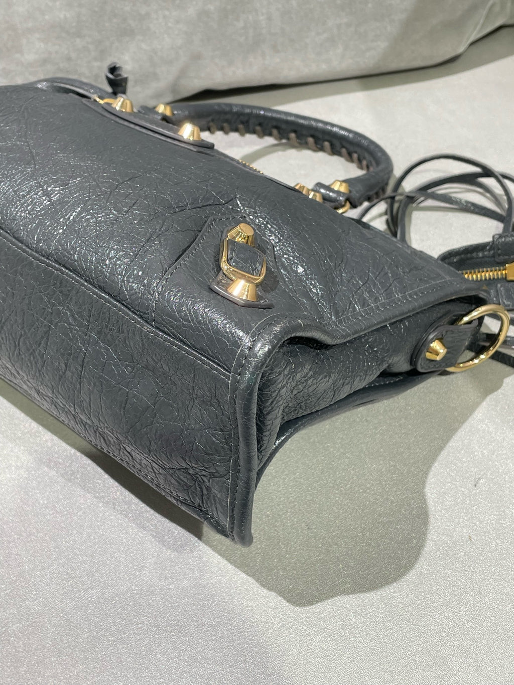 Balenciaga Gray 431621-D94JG-1160