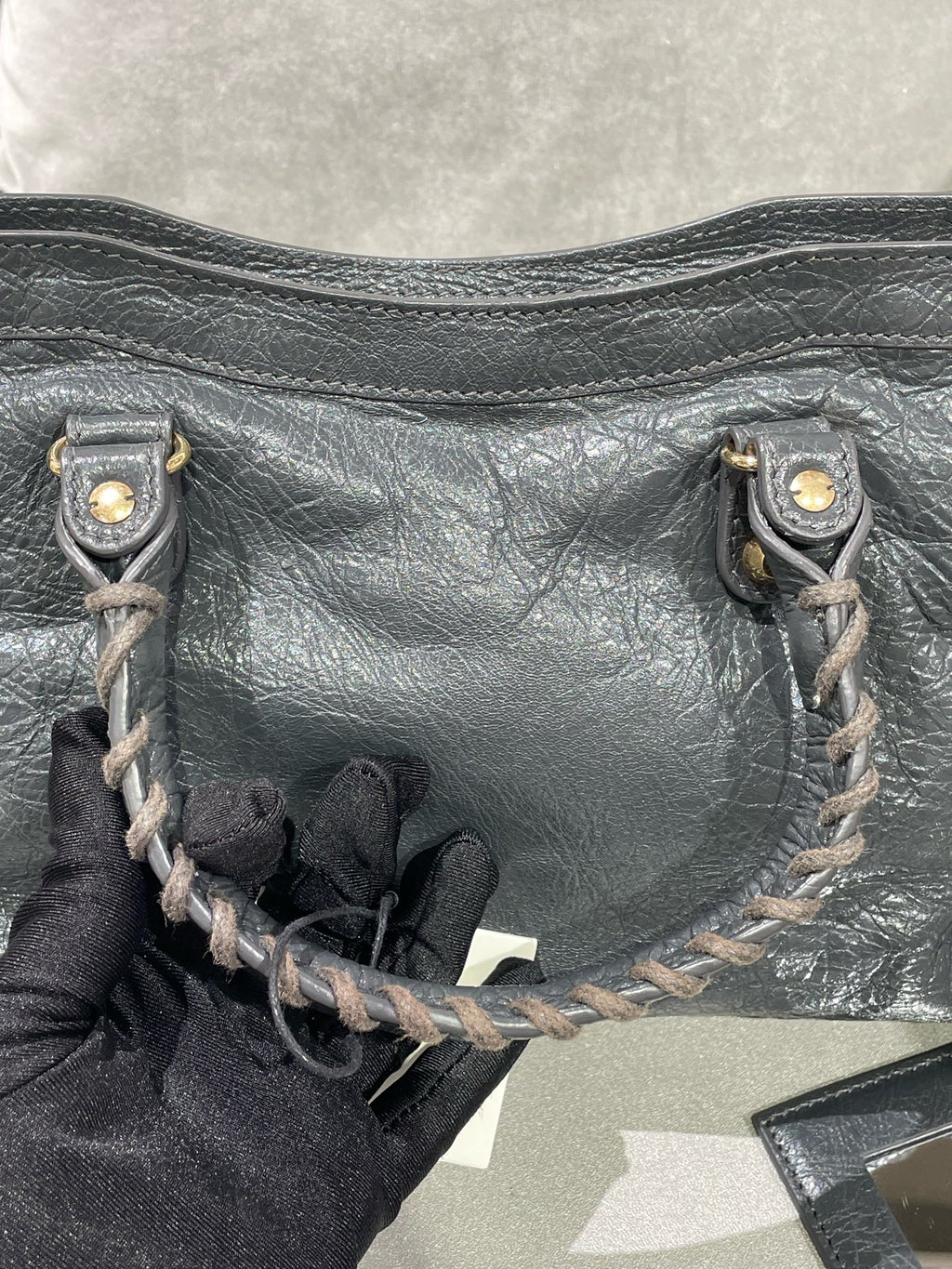 Balenciaga Gray 431621-D94JG-1160