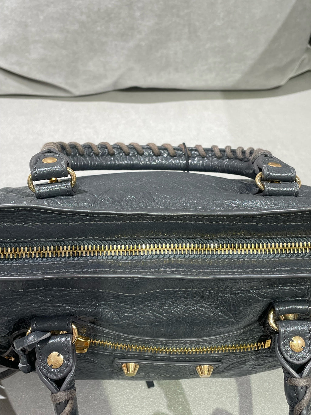 Balenciaga Gray 431621-D94JG-1160