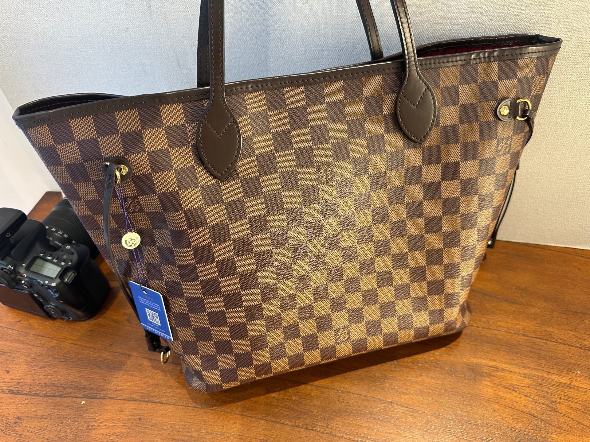 Louis Vuitton Neverfull Red N41357