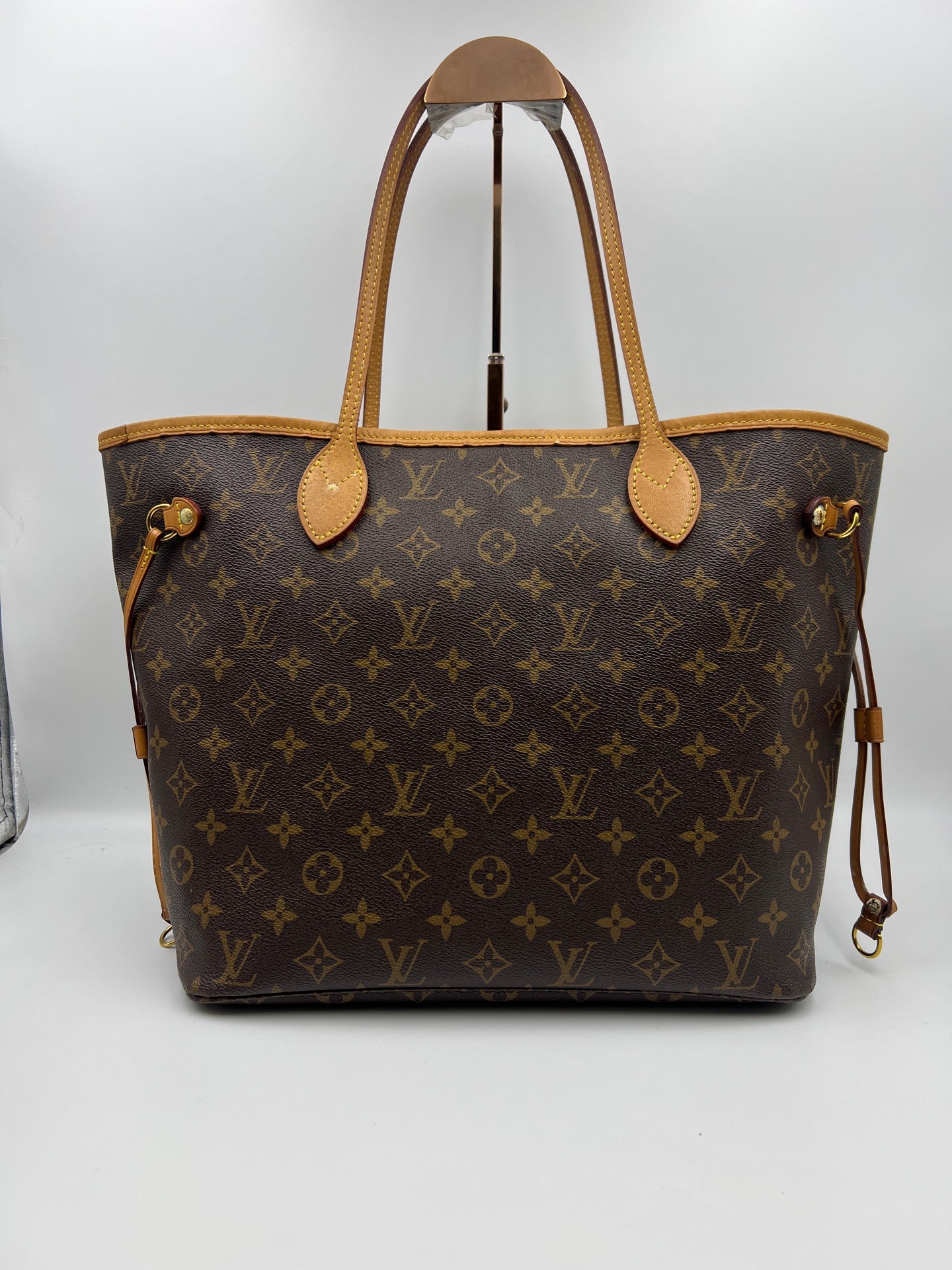 Louis Vuitton NEVERFULL medium-sized handbag M46975