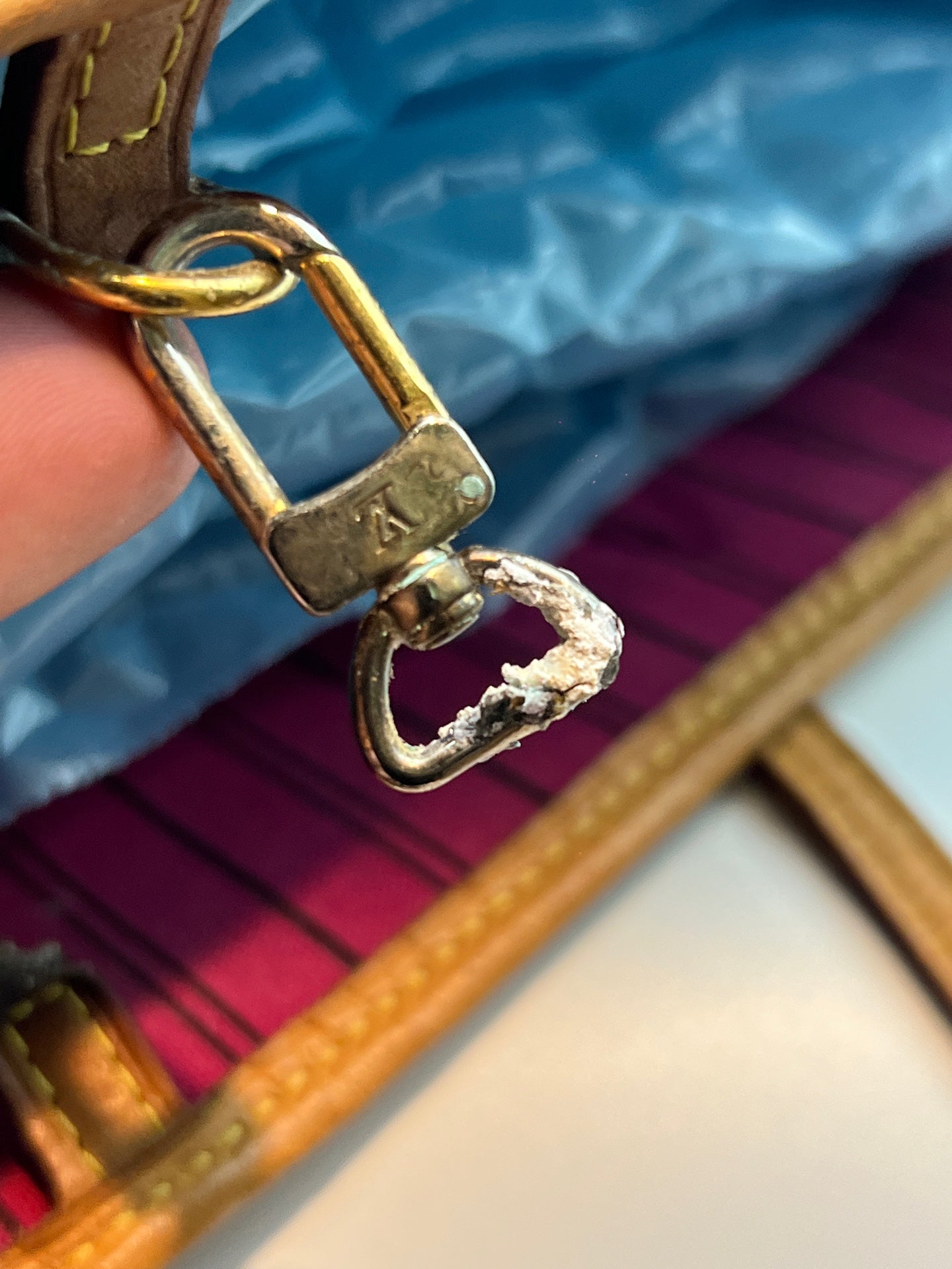 Louis Vuitton NEVERFULL medium-sized handbag M46975