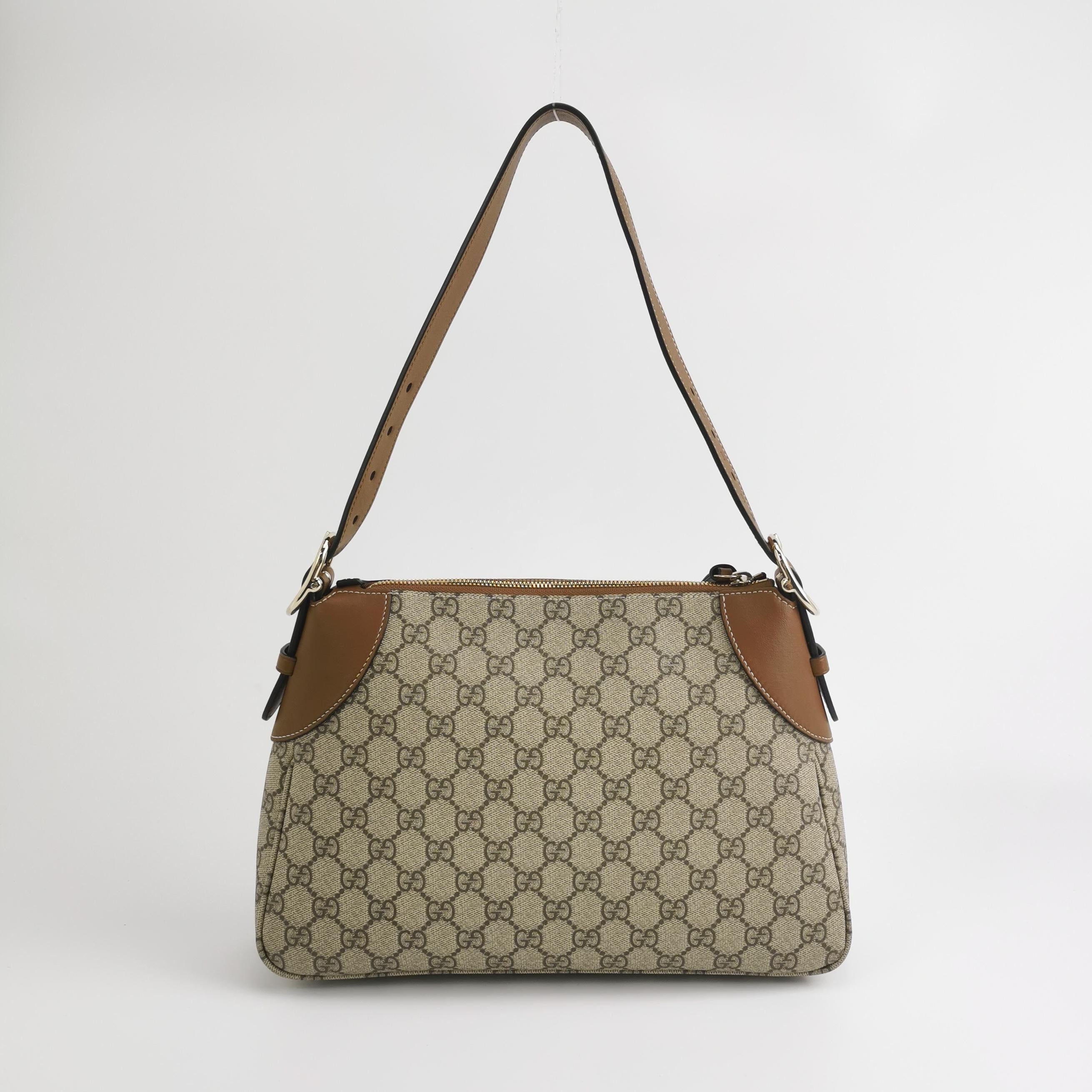 Gucci [New] GG Emblem Medium Shoulder Bag Shoulder Bag 815216FAD6L9758
