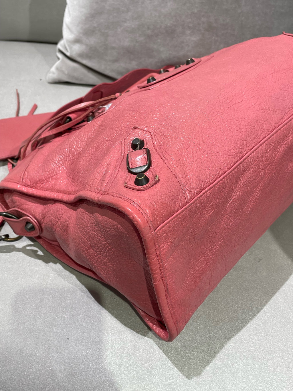 Balenciaga Pink Shoulder Bag 115748-D94JT-6680