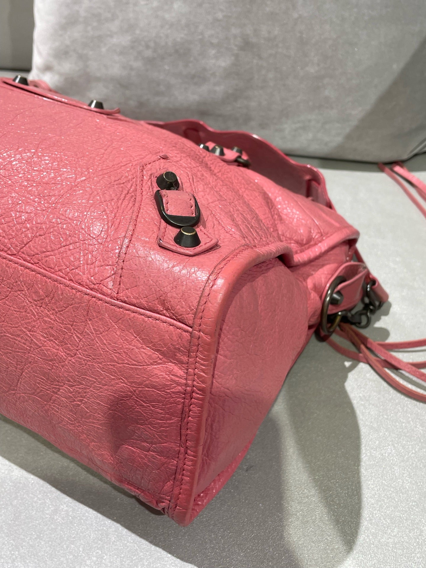 Balenciaga Pink Shoulder Bag 115748-D94JT-6680