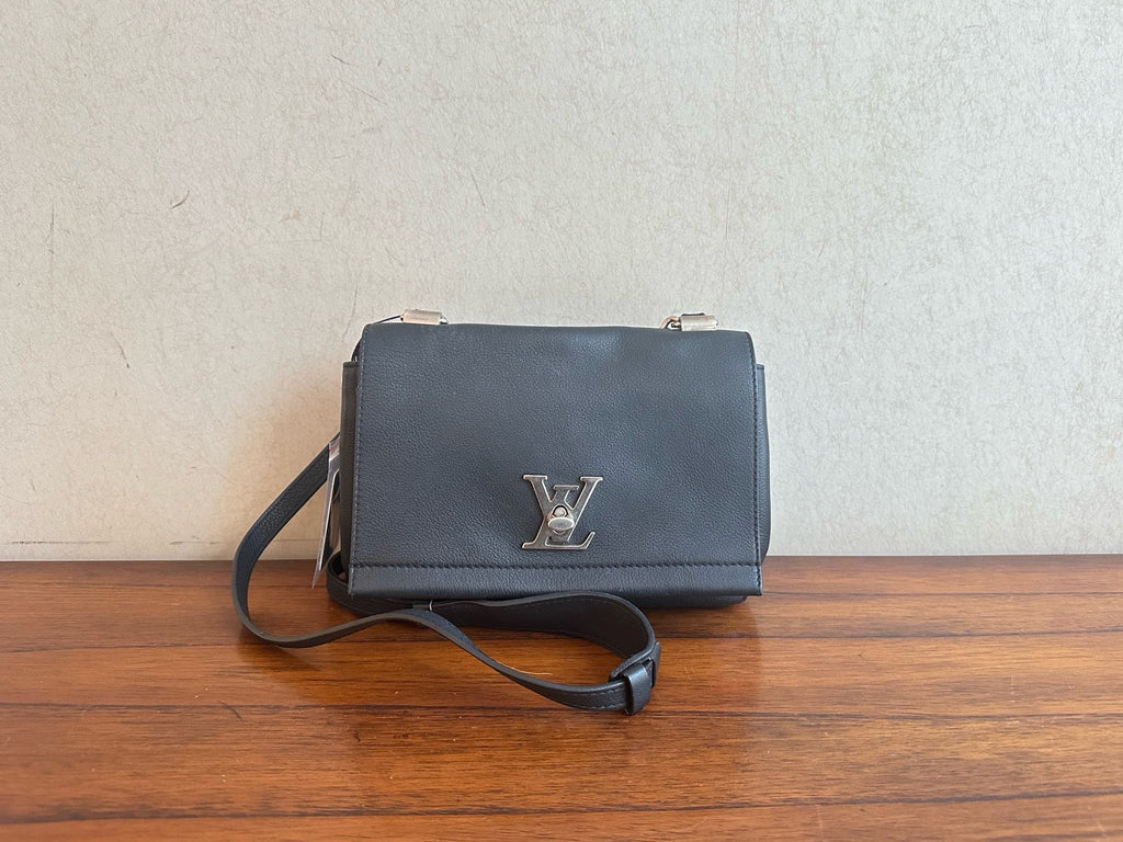 Louis Vuitton Black Crossbody M51200