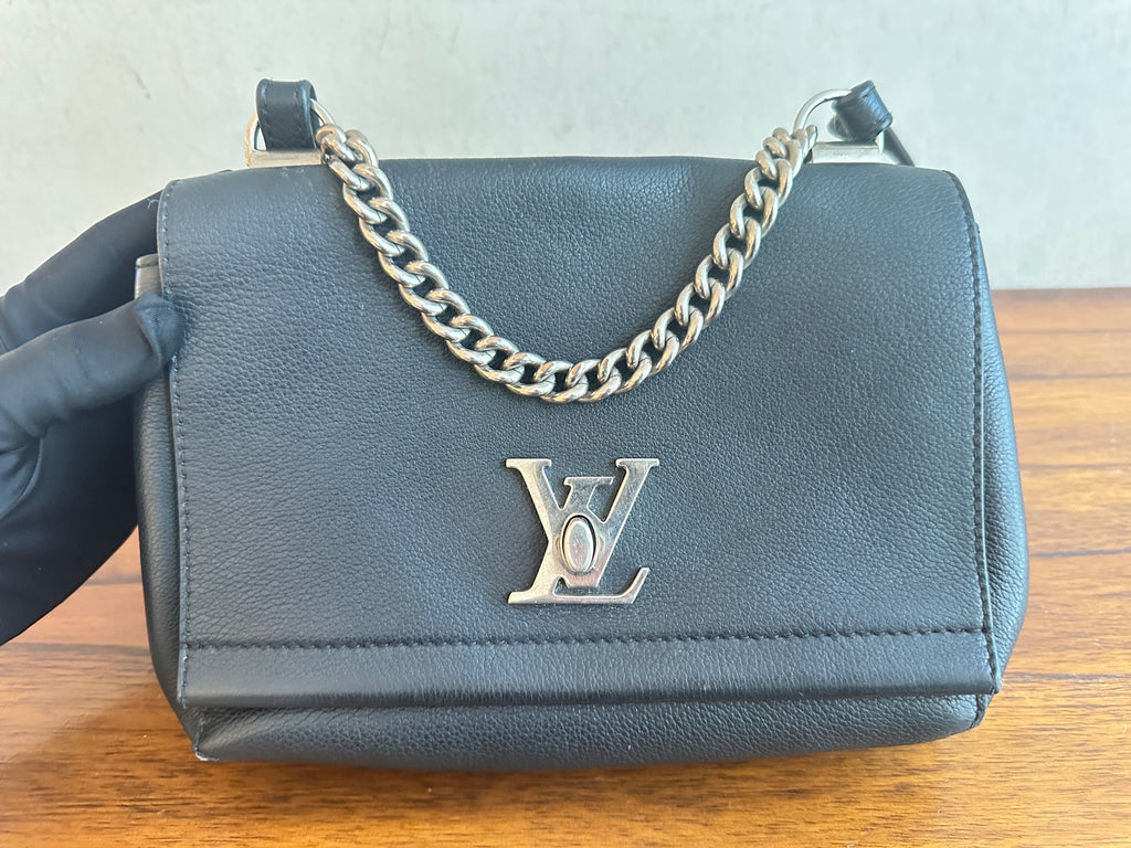 Louis Vuitton Black Crossbody M51200