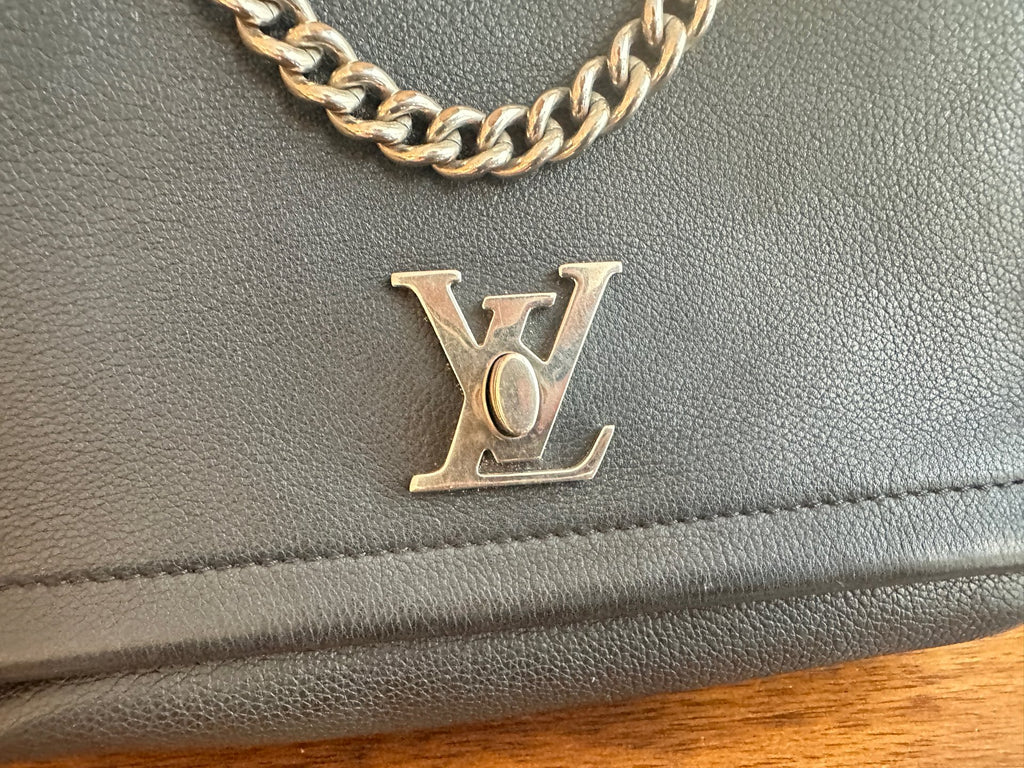 Louis Vuitton Black Crossbody M51200