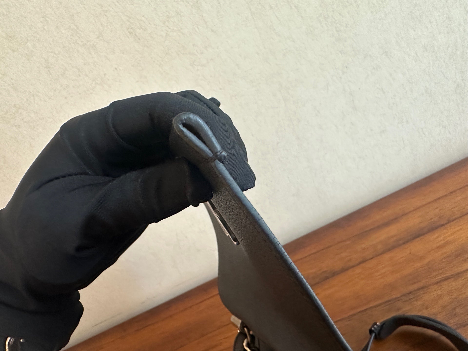 Louis Vuitton Black Crossbody M51200