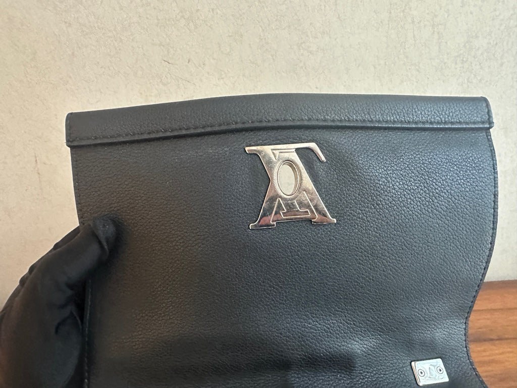 Louis Vuitton Black Crossbody M51200