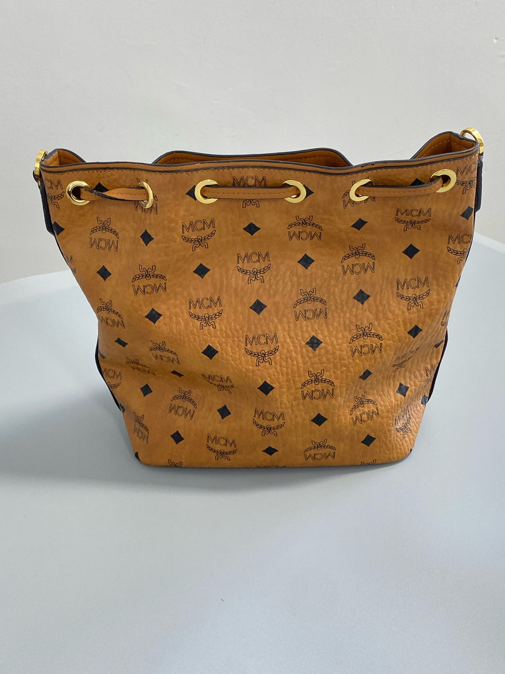 MCM Metal Gold Bucket & Drawstring Bag MWDAASE01CO001