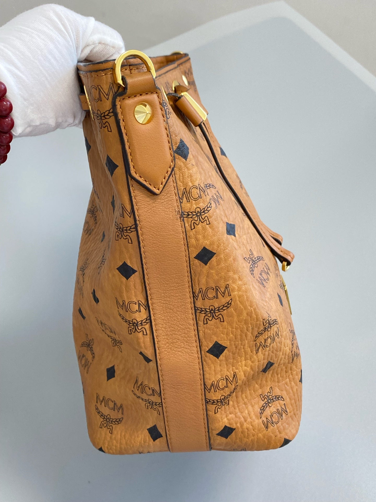 MCM Metal Gold Bucket & Drawstring Bag MWDAASE01CO001