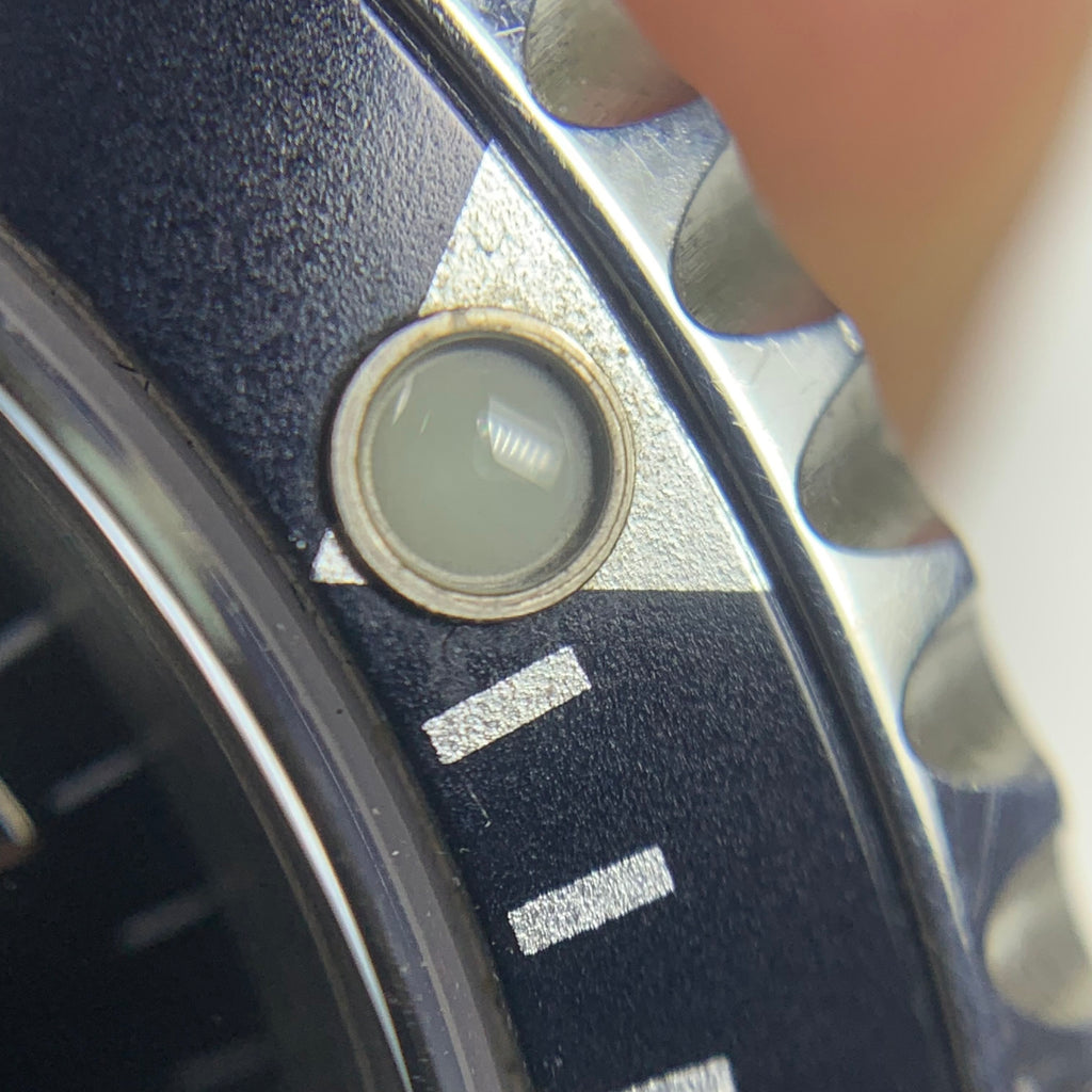 Rolex Submariner model 40 millimeters 14060M
