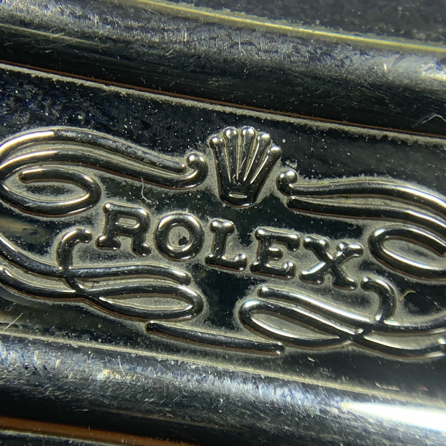 Rolex Submariner model 40 millimeters 14060M