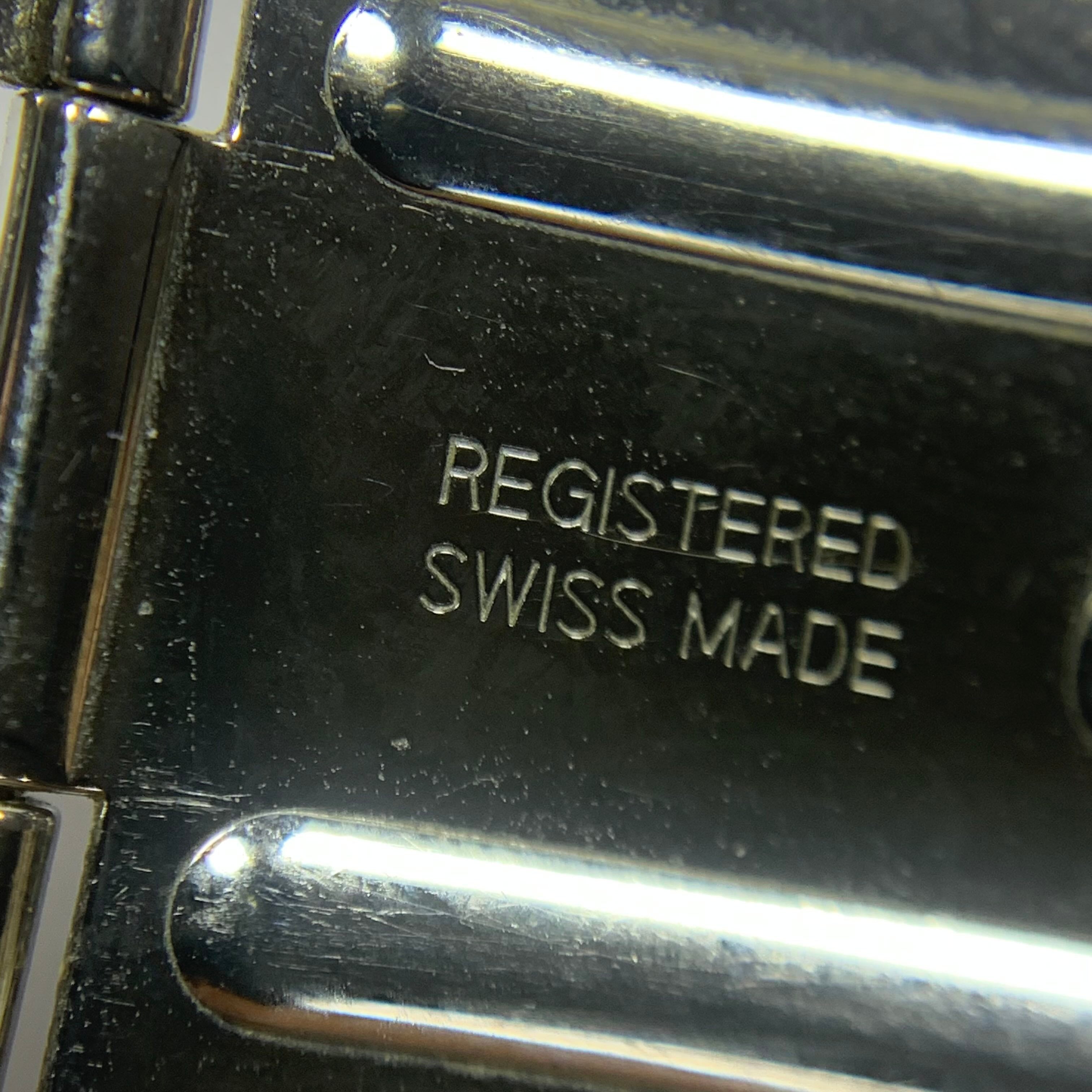 Rolex Submariner model 40 millimeters 14060M