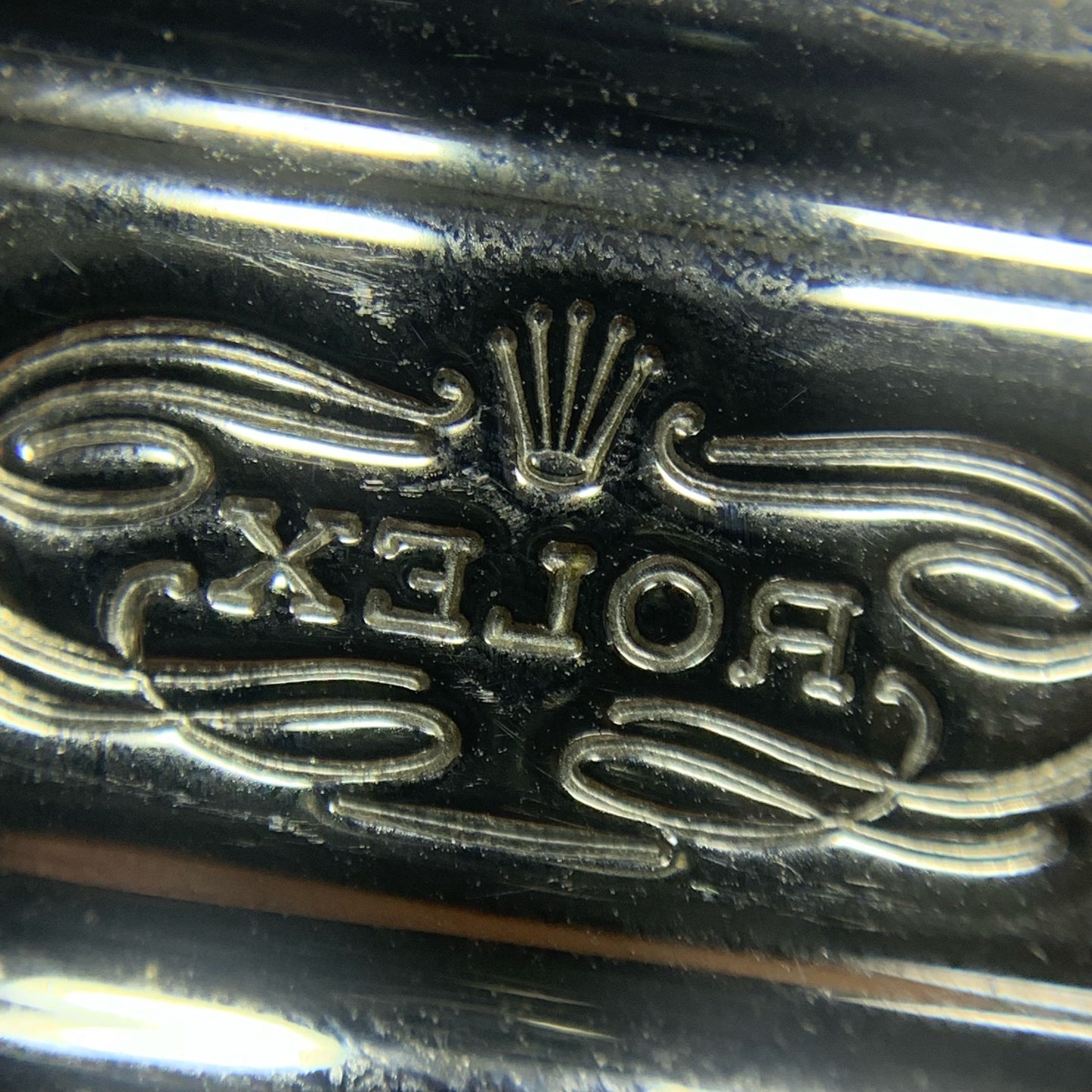 Rolex Submariner model 40 millimeters 14060M