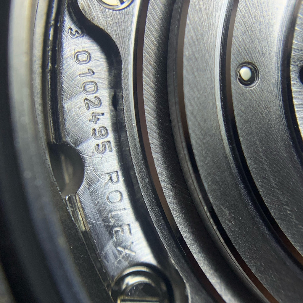 Rolex Submariner model 40 millimeters 14060M