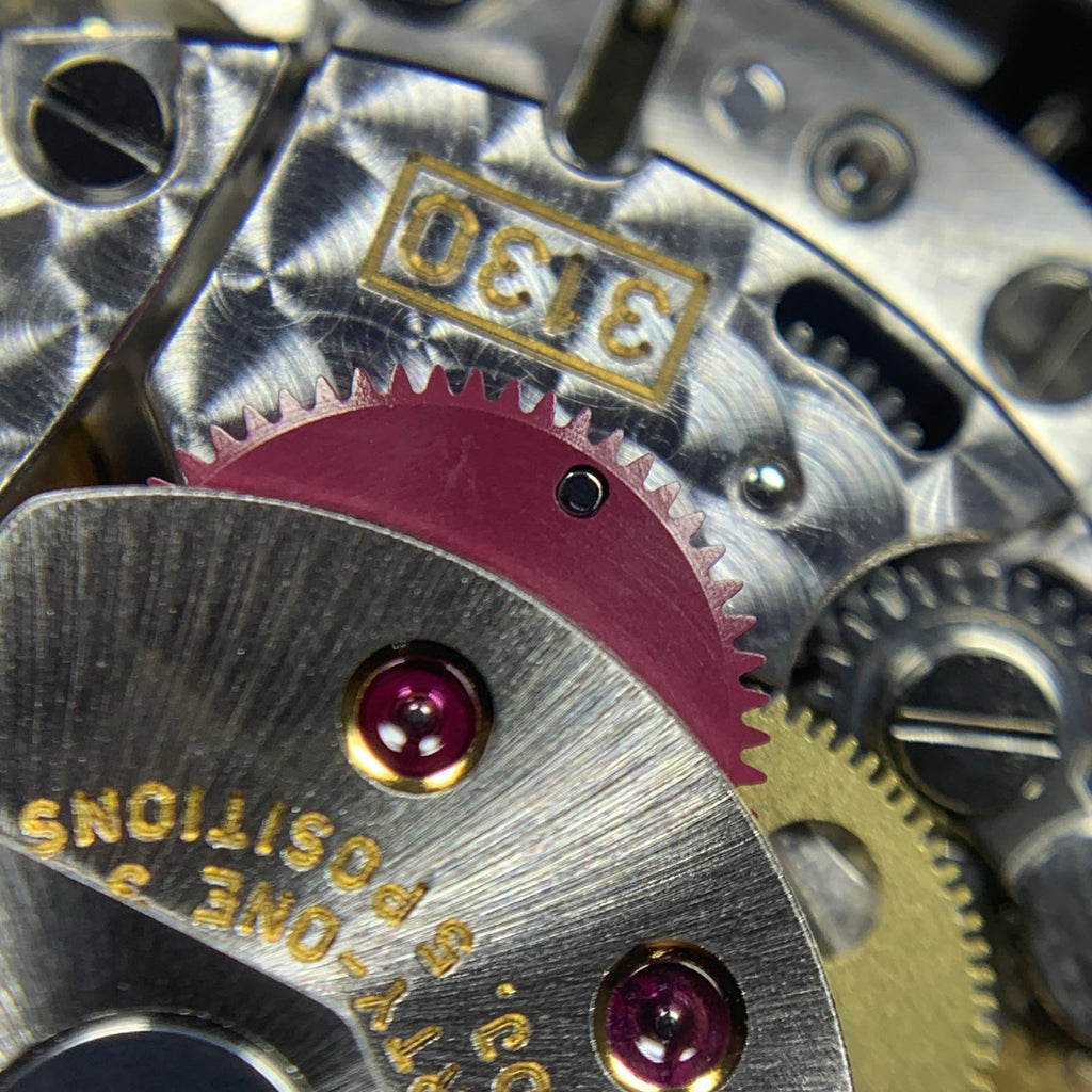 Rolex Submariner model 40 millimeters 14060M
